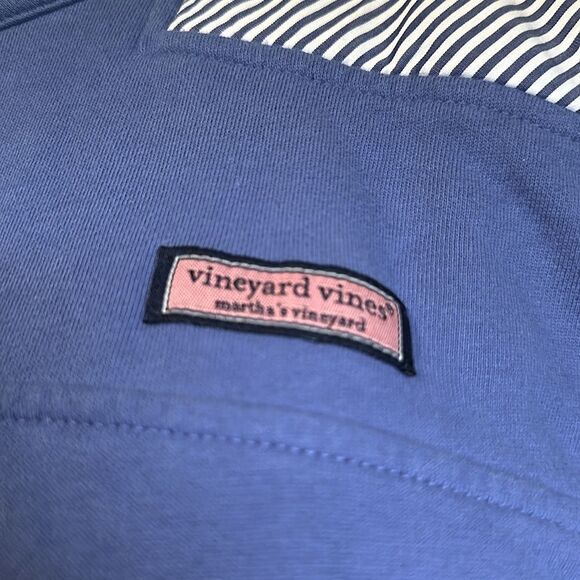 Vineyard Vines Blue Pullover with Striped Detail Size Large - Picture 2 of 6